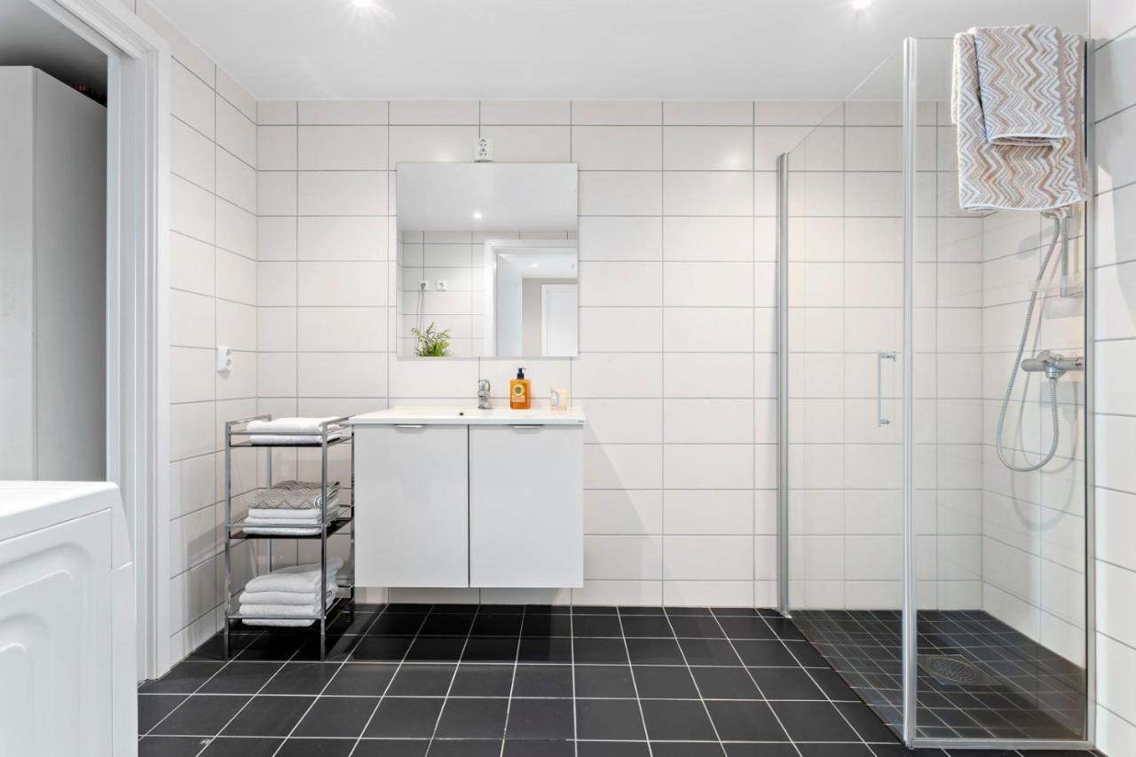Keybutler Modern Apartments Лиллештром Экстерьер фото